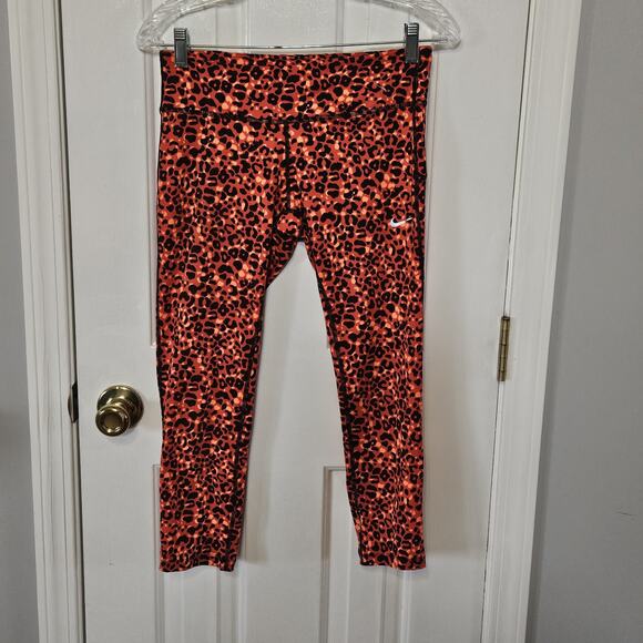 Nike Dri Fit Lotus Epic Run Crop Leggings Leopard Women’s Small EUC - Picture 1 of 7